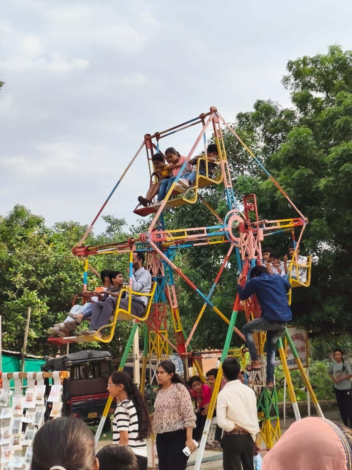 हरियाली अमावस्या पर भूतेश्वर महादेव धाम में उमड़ा श्रद्धा का सैलाब
