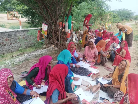 उजास अभियान के तहत हो रहा कक्षाओं का संचालन