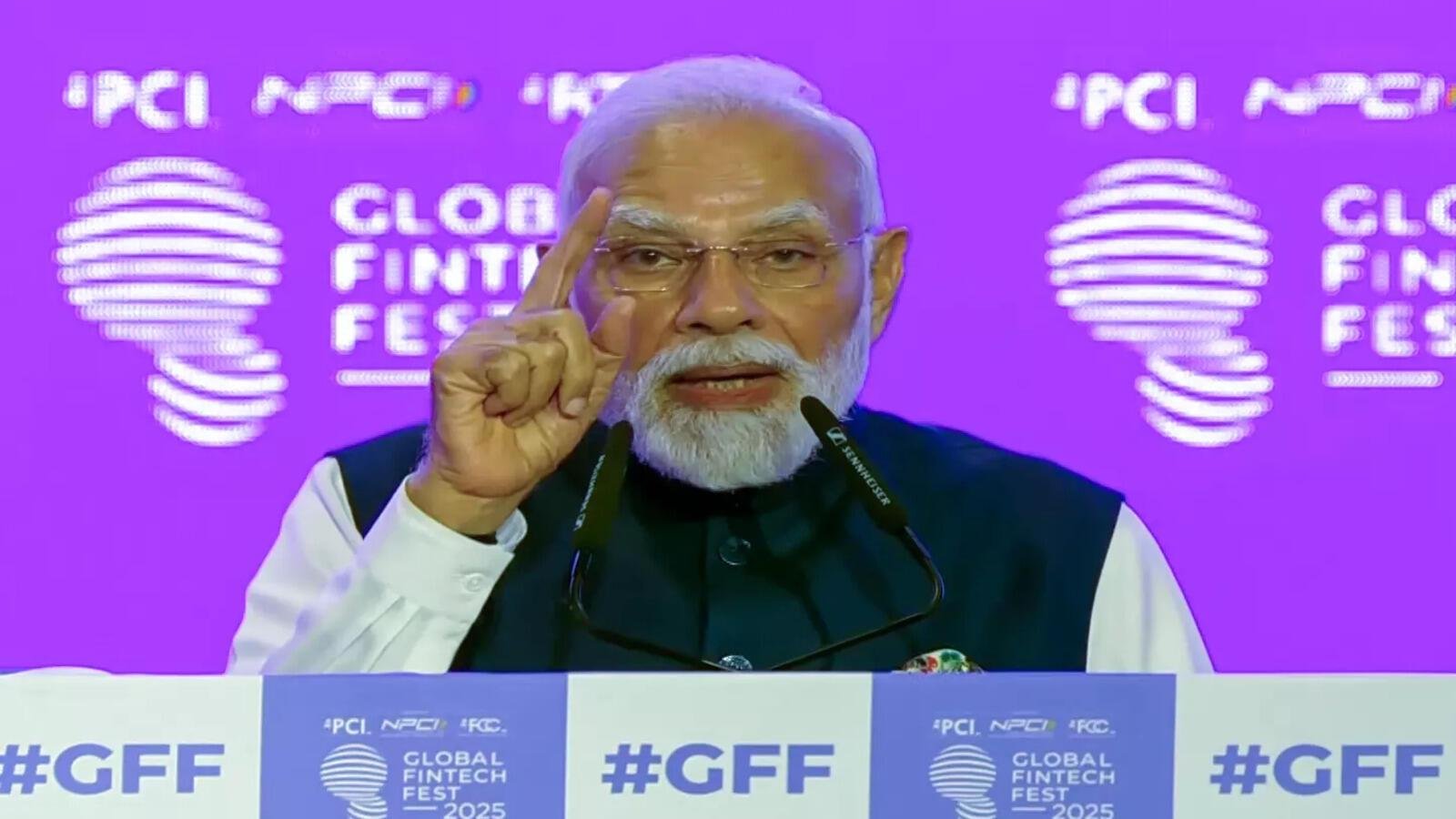 PM मोदी का बड़ा लक्ष्य: UPI को दुनिया के ज्यादा देशों से जोड़ने का आह्वान