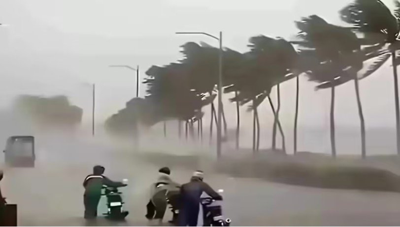 मौसम 13 अगस्त: 16 राज्यों में मूसलाधार बारिश का अलर्ट